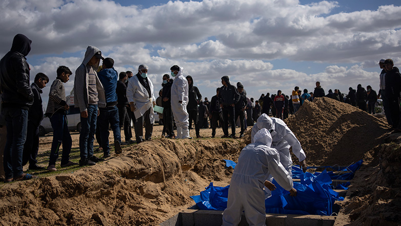 Γάζα: Η κυβέρνηση της Χαμάς δηλώνει ότι 49 πτώματα εκτάφηκαν από νέο ομαδικό τάφο