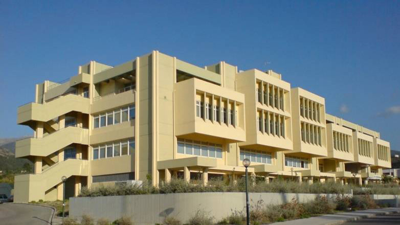 Το Πανεπιστήμιο Πατρών δεν υιοθετεί τη λύση των διαδικτυακών εξετάσεων