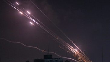 Το Ιράν προειδοποιεί πως θα ανταποδώσει οποιαδήποτε επίθεση