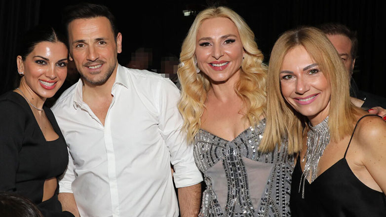 Σταματίνα Τσιμτσιλή: Διασκέδαση μέχρι πρωίας στο εστιατόριο του Νίκου Βέρτη μαζί με την ομάδα της