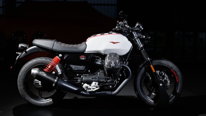 Moto Guzzi V7 Stone Ten μια νέα αποκλειστική έκδοση για τα 10 χρόνια της The Clan