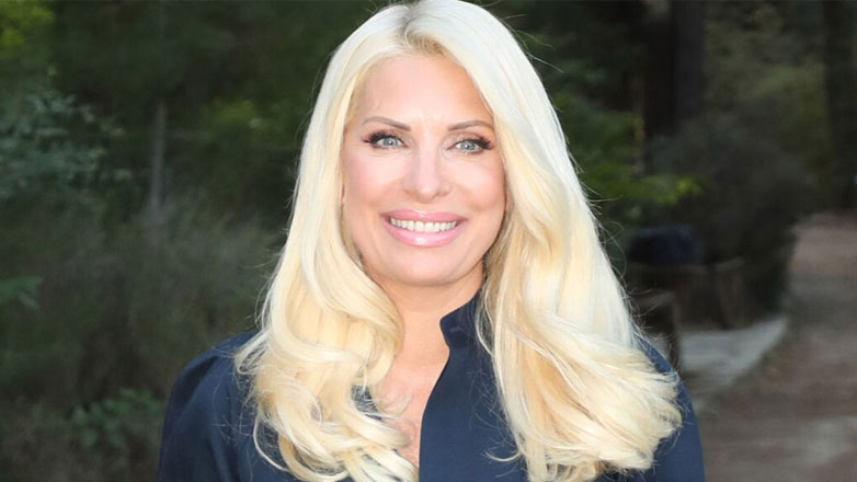 Ελένη Μενεγάκη για το ατύχημα στο μάτι της: «Μου φαίνεται σαν ψέμα…»