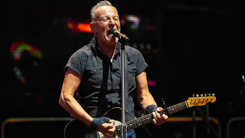 Μπρους Σπρίνγκστιν: Πέθανε η μητέρα του – Το συγκινητικό βίντεο για το τελευταίο αντίο