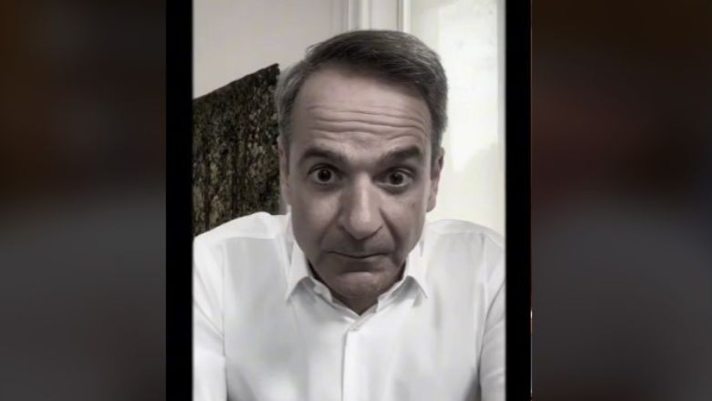 To χιουμοριστικό βίντεο Μητσοτάκη στο TikTok: Τα γουρλωμένα μάτια και τα αχτένιστα μαλλιά
