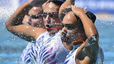 Καλλιτεχνική κολύμβηση: Στον τελικό του ακροβατικού η εθνική ομάδα