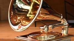 Βραβεία Grammy 2024: H λίστα των υποψηφιοτήτων