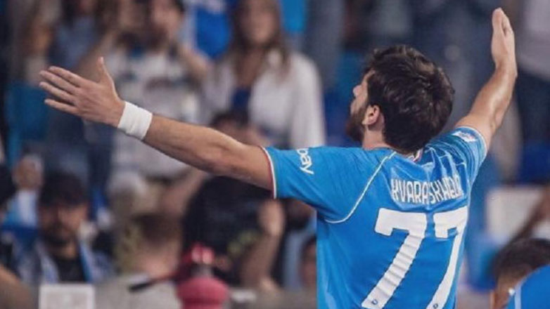 Ιταλία: «Ζωντανή» για την Ευρώπη η Νάπολι, 2-1 τη Βερόνα