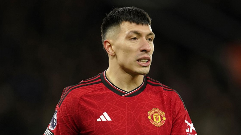 Μάντσεστερ Γιουνάιτεντ: Τουλάχιστον δύο μήνες εκτός δράσης ο Λισάντρο Μαρτίνες