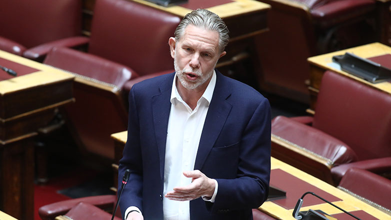 Γερουλάνος προς την κυβέρνηση για προμήθειες του IRIS: «Είχατε άγνοια ή λέγατε συνειδητά ψέματα;»