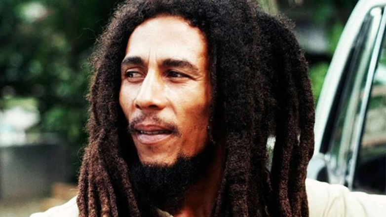 Μπομπ Μάρλεϊ: Εβδομήντα εννιά χρόνια από τη γέννηση του «Βασιλιά της Ρέγκε»