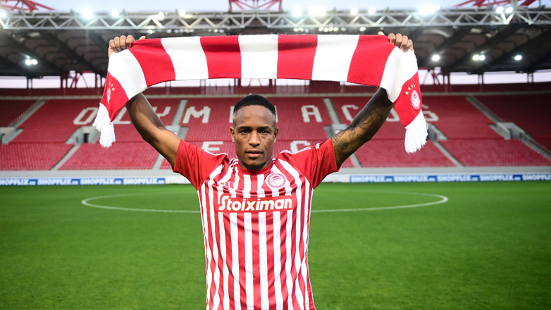 Καμπράλ: «Δεν το σκέφτηκα δεύτερη φορά όταν άκουσα για το ενδιαφέρον του Ολυμπιακού»