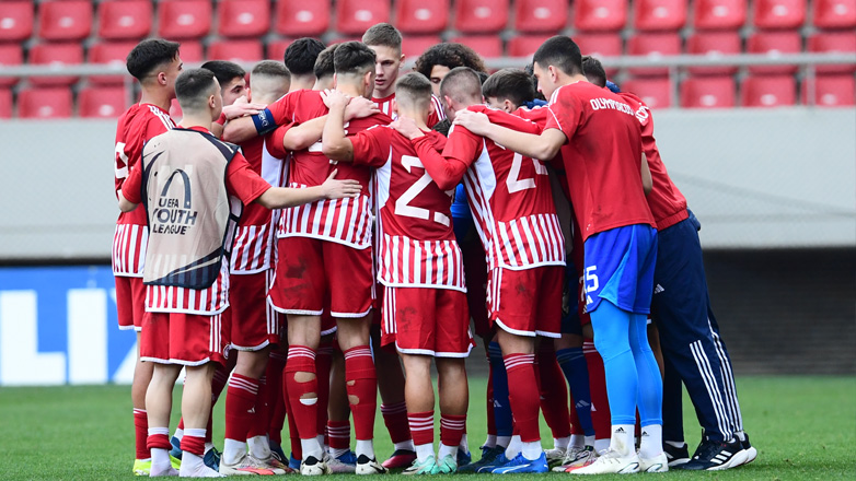 Μαρινάκης στους Νέους του Ολυμπιακού: «Να μας δώσετε εσείς τη χαρά που μας έχουν στερήσει οι μεγαλύτεροι φέτος»