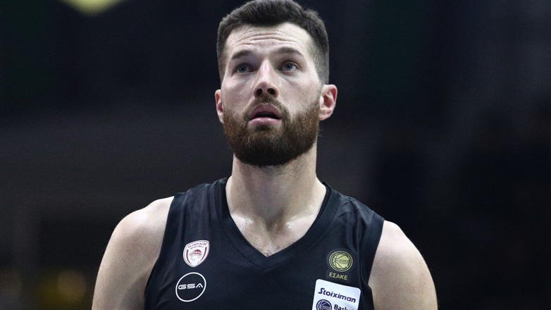 Με τη μαύρη εμφάνιση ο Ολυμπιακός κόντρα στη Βαλένθια για να τιμήσει την μνήμη των θυμάτων της Θύρας 7