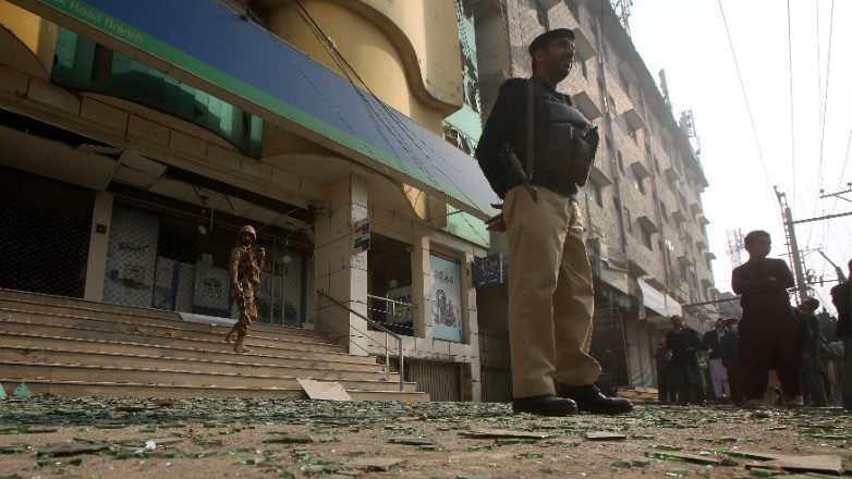 Πακιστάν: Δώδεκα νεκροί και 25 τραυματίες από έκρηξη κοντά σε γραφείο υποψηφίου την παραμονή των εκλογών