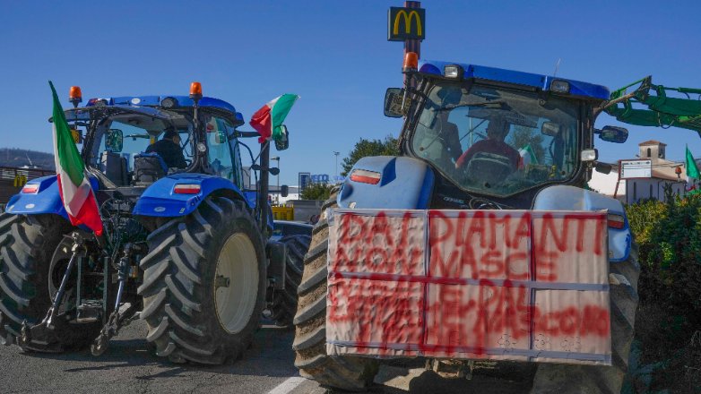 Συμβολική παρουσία του «κινήματος των τρακτέρ» στο Φεστιβάλ Ιταλικού Τραγουδιού του Σαν Ρέμο