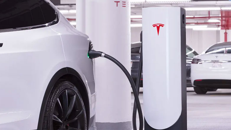 Tesla: Σε ποια προηγμένη χώρα πούλησε μόνο 1 αυτοκίνητο σε ένα μήνα;