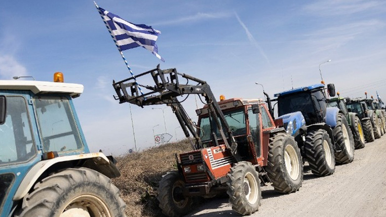 Συνεδριάζουν οι αγρότες για να δουν τον Μητσοτάκη