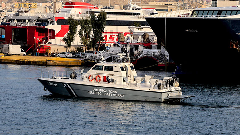 Όχημα ΙΧ εντοπίστηκε στο βυθό στη θαλάσσια περιοχή της Ακτής Ηετίωνα στο λιμάνι του Πειραιά