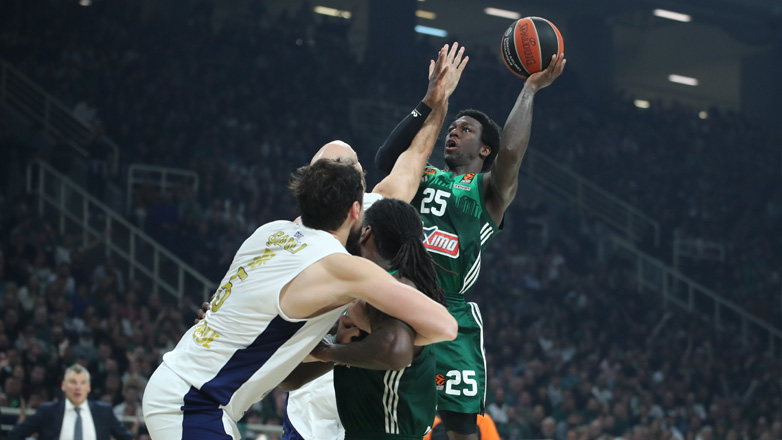 Νίκη τετράδας για τον ατσάλινο Παναθηναϊκό, 74-63 τη Φενέρμπαχτσε