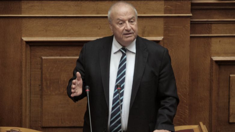 Πέθανε ο Λεωνίδας Γρηγοράκος, πρώην υπουργός του ΠΑΣΟΚ