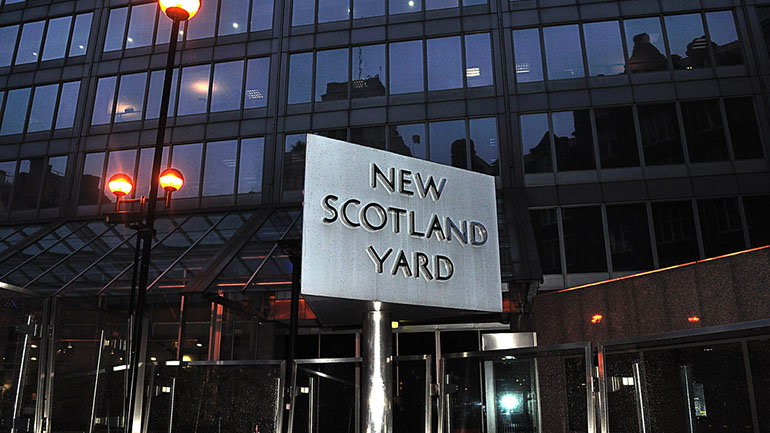 Βρετανία: Έκθεση της αστυνομίας επικρίνει την Σκότλαντ Γιαρντ για αποτυχία αντιμετώπισης της εκμετάλλευσης ανηλίκων