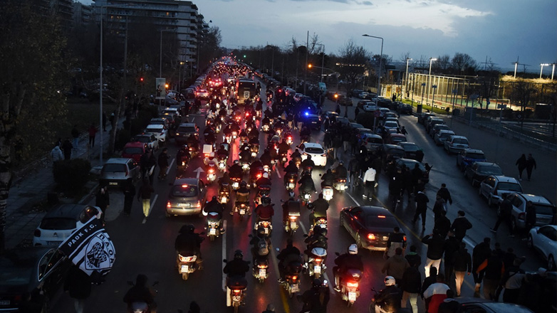 Τρέλα στο «Μακεδονία Παλάς» από οπαδούς του ΠΑΟΚ, εμψύχωσαν παίκτες και Λουτσέσκου πριν το ντέρμπι!