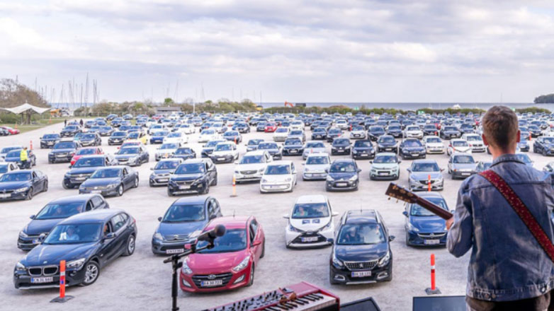 Χαμηλώνεις και εσύ τη μουσική όταν παρκάρεις; Δες γιατί