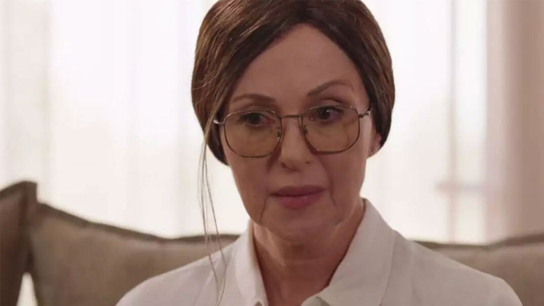 Famagusta – Κυριακή: Η Σιμώνη πιέζει τον Αντρέα να αναλάβει τη δίκη για τον φόνο της αδερφής της