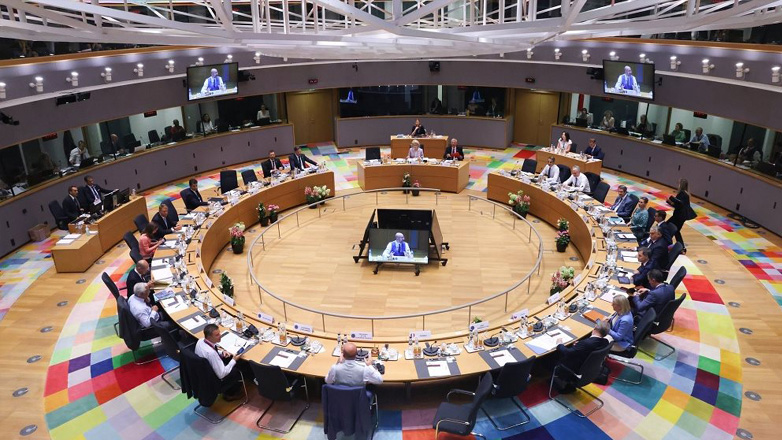 Η ΕΕ δεσμεύει τα έσοδα από παγωμένα περιουσιακά στοιχεία της Ρωσίας για στήριξη της Ουκρανίας