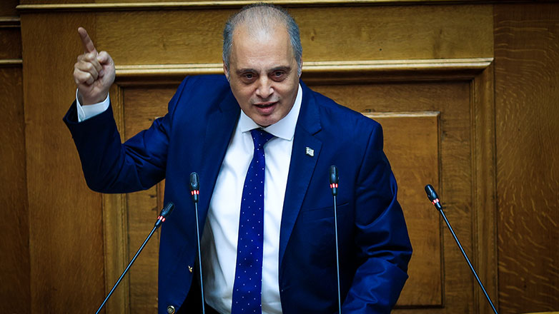 Βελόπουλος: Να δηλώσουν επισήμως όλοι οι βουλευτές αν είναι ομοφυλόφιλοι ή όχι