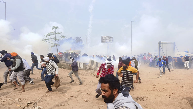 Ινδία: Σε «φρούριο» έχει μετατραπεί το Νέο Δελχί λόγω των αγροτών που διαμαρτύρονται