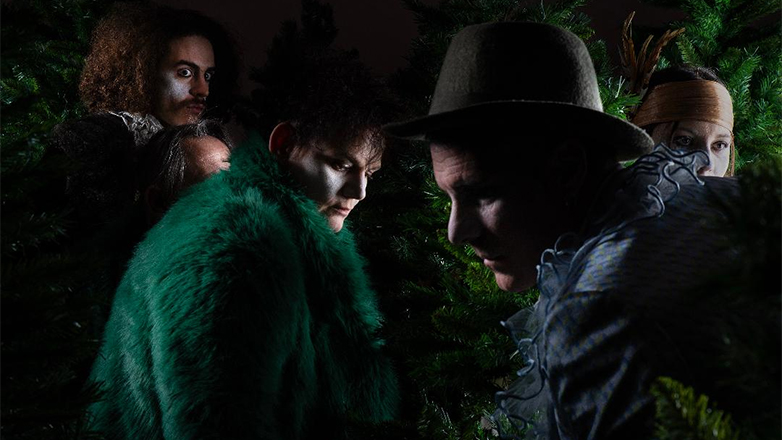 «Οι ληστές» έρχονται στο Bασιλικό Θέατρο σε σκηνοθεσία Ακύλα Kαραζήση