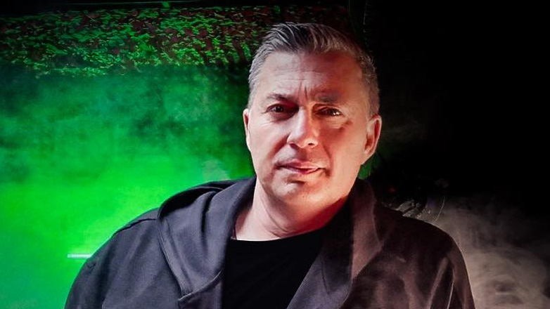 Νίκος Μακρόπουλος: Αυτό είναι το νέο του τραγούδι που του έγραψε ο Βασίλης Καρράς