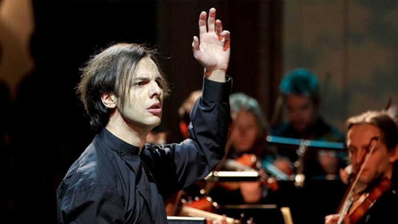 Το Φεστιβάλ της Βιέννης ακύρωσε τη συμμετοχή του μαέστρου Θεόδωρου Κουρεντζή λόγω… Ουκρανίας!