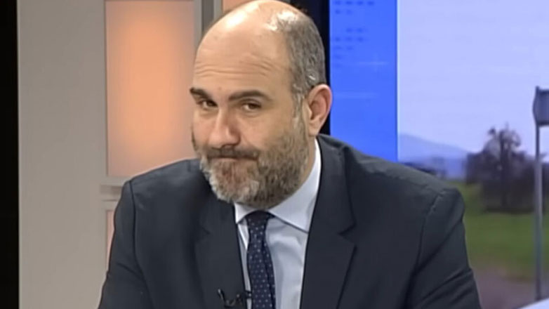 Δημήτρης Μαρκόπουλος: Έλαβε απειλητικό μήνυμα στον «αέρα» εκπομπής για τα παιδιά του!