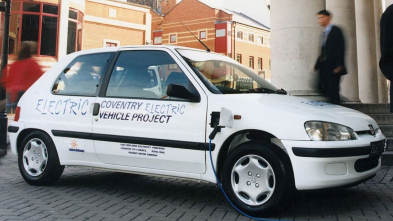 Το ξέρατε ότι τα Peugeot 106 και Citroen Saxo ήταν και αμιγώς ηλεκτρικά από το 1995;