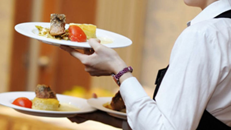 Εστίαση: «Αναστενάζει» από τα χρέη, το κόστος ενέργειας και τα ακριβά δάνεια