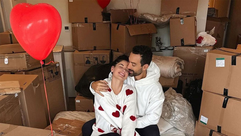 Χριστίνα Μπόμπα – Σάκης Τανιμανίδης: Το πρώτο βράδυ στο ανακαινισμένο τους σπίτι