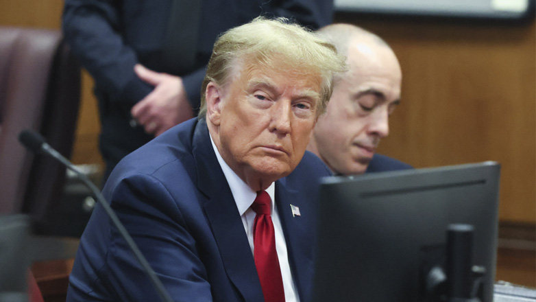 Στις 25 Μαρτίου 2024 θα δικαστεί ο Τραμπ για την υπόθεση της Στόρμι Ντάνιελς