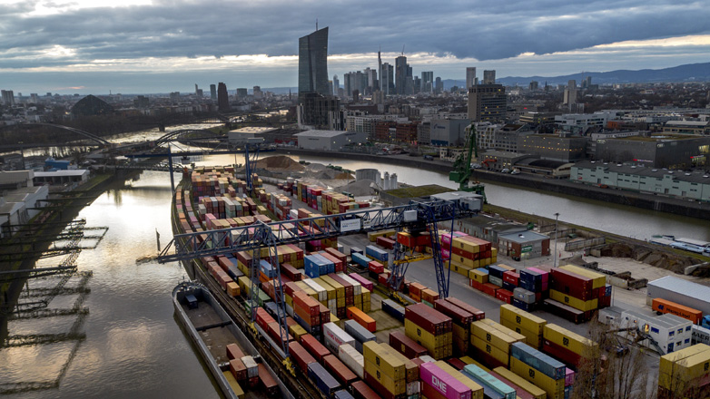 Τρίτη μεγαλύτερη οικονομική δύναμη στον κόσμο η Γερμανία