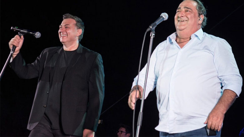 Βασίλης Καρράς: Αυτό το τραγούδι είχε ζητήσει από τον Νίκο Μακρόπουλο να ερμηνεύσει δύο μήνες πριν φύγει από τη ζωή