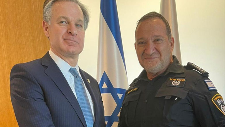 Αιφνιδιαστική επίσκεψη του διευθυντή του FBI στο Ισραήλ