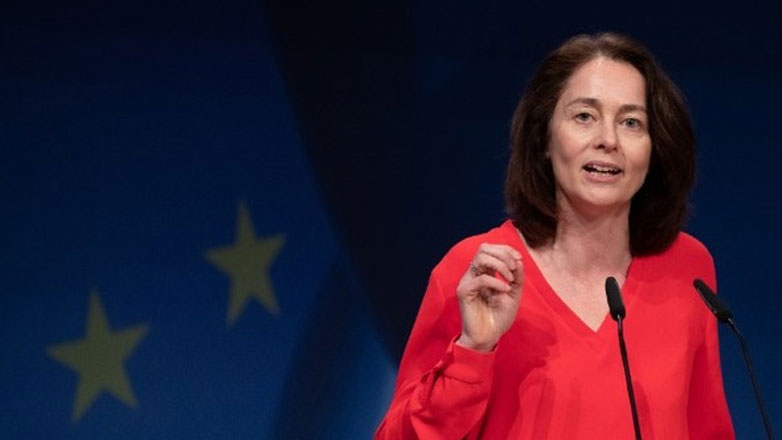 Κατ. Μπάρλεϊ – SPD: Η Ευρώπη θα πρέπει να εξετάσει το ενδεχόμενο απόκτησης δικών της πυρηνικών όπλων