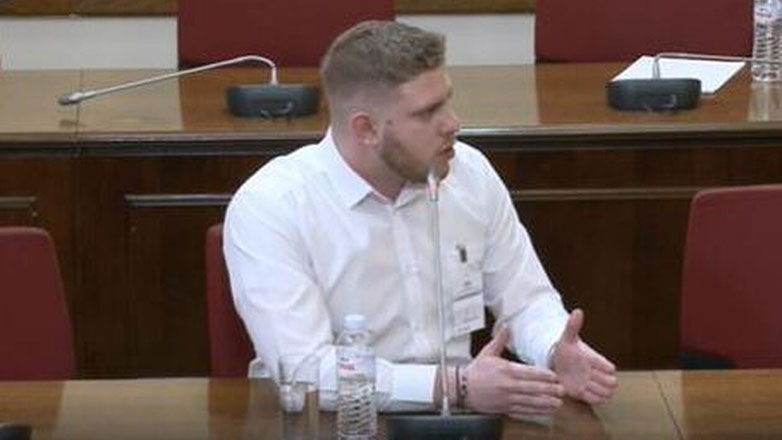 Live: Η κατάθεση του φοιτητή στην εξεταστική επιτροπή για τα Τέμπη