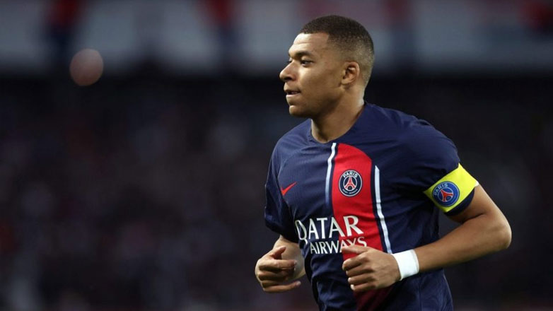 RMC: «Ο Εμπαπέ ανακοίνωσε στους συμπαίκτες ότι φεύγει»