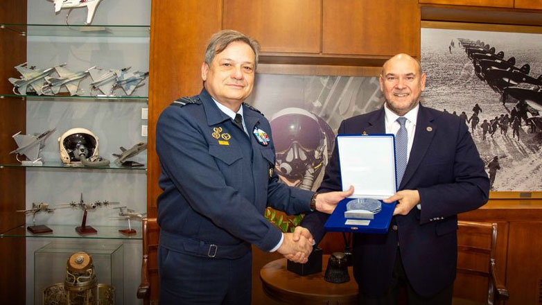 Συνάντηση Αρχηγού ΓΕΑ με τον πρόεδρο του ΕΚΑΒ