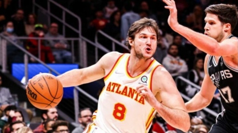 Στους Μπακς ο Γκαλινάρι