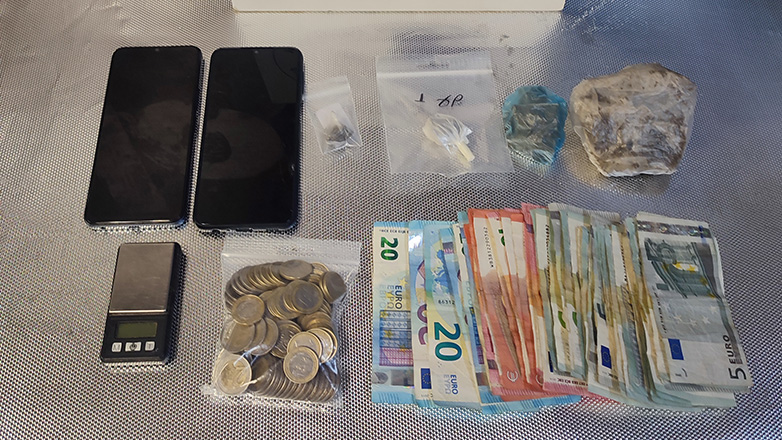 Αστυνομική επιχείρηση κατά των ναρκωτικών ουσιών στη Δυτική Αττική