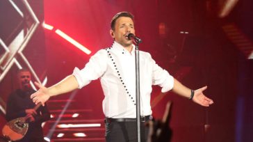 Νίκος Βέρτης: Στο εδώλιο ο τραγουδιστής για τον «μαϊμού» εμβολιασμό στην ορχήστρα του πριν την συναυλία στο Ισραήλ