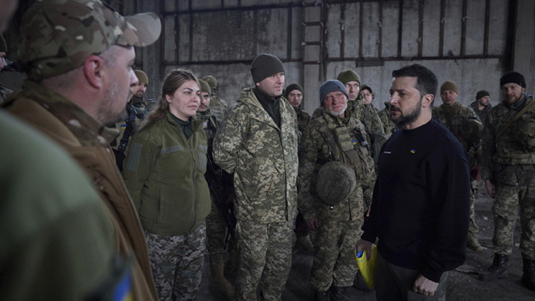 Ζελένσκι: Η κατάσταση είναι «εξαιρετικά δύσκολη» στο μέτωπο